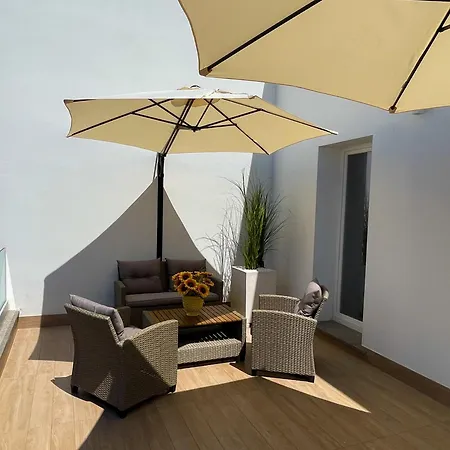Gea Seaview - Bright Top-floor Gem In Nettuno, Steps From The Station * Nettuno
