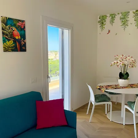 Gea Seaview - Bright Top-floor Gem In Nettuno, Steps From The Station * Nettuno